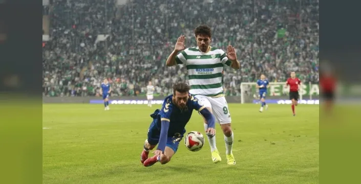 Bursaspor, Menemen FK'yı 3-0 Mağlup Etti