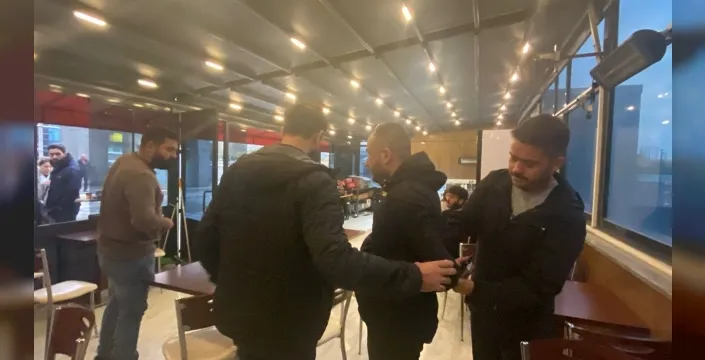 Cezaevinde tanıştığı mahkumu dolandırdı: Avukat suçüstü yakalandı
