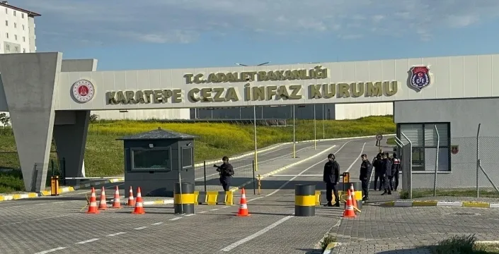 Çorlu'da cezaevinde mahkum dehşeti: 3 infaz koruma memuru yaralandı