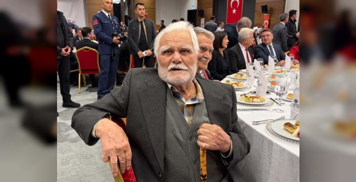 Cumhuriyetle yaşıt Ali Sezerden duygulandıran sözler: Bu cumhuriyet ilelebet yaşasın!