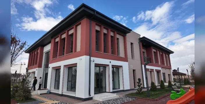 Dar gelirli ailelere TOKİ'den konut imkanı sunuluyor