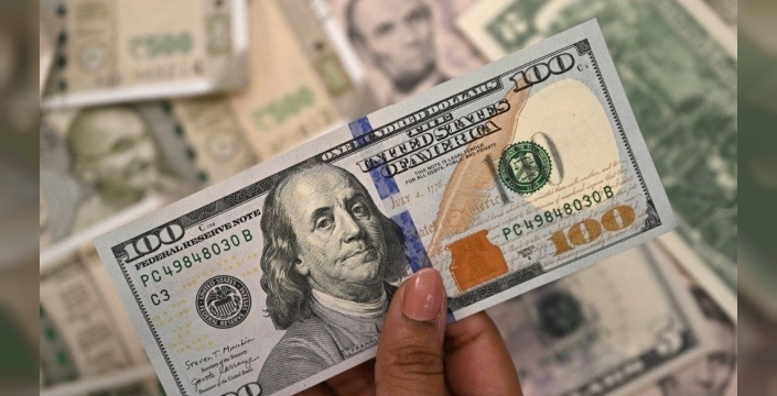 Dolar, Fed Başkanı Powell'ın açıklamalarıyla geriledi
