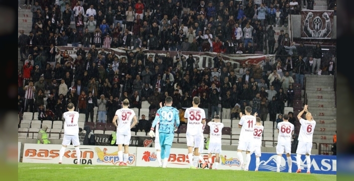 Elazığspor, Karaman FK'yı 2-0 yenerek galibiyet serisini sürdürdü