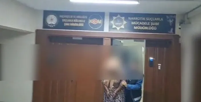 Erenlerde şok olay: Anne ve oğlu uyuşturucu takası yaparken yakalandı!