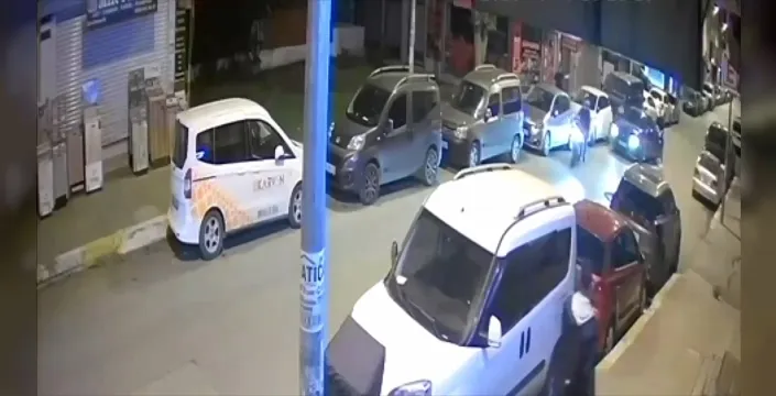 Esenyurt'ta evine yürüyen kişiye iki kişinin fiziki saldırısı: Şüpheliler tutuklandı