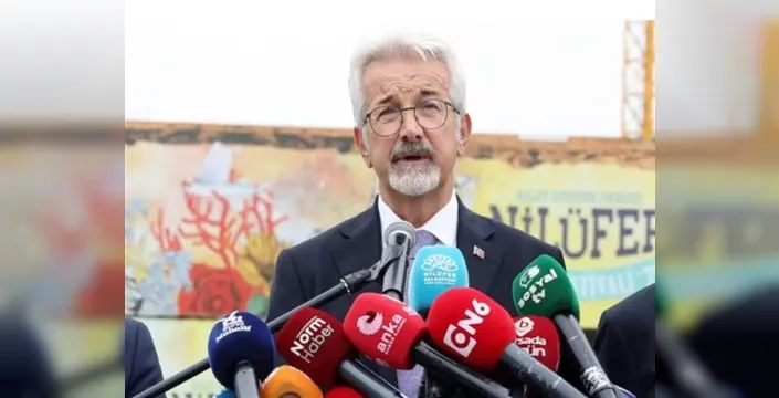 Eski Nilüfer Belediye Başkanı Turgay Erdem rahatsızlanınca hastaneye götürüldü