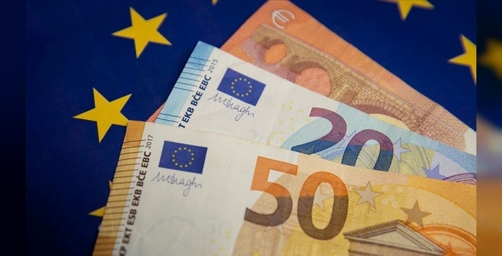 Euro yükseliyor: Fransa'nın güven oylaması etki yarattı