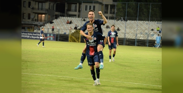 Fethiyespor, Adanaspor'u farklı mağlup etti, yeni tribün projesi gündemde