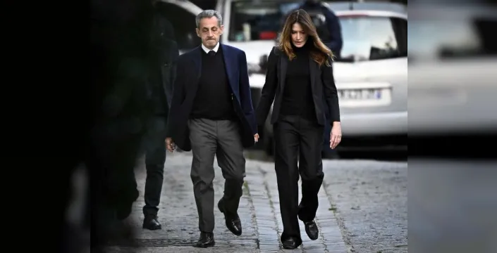 Fransa’da Şok: Eski Cumhurbaşkanı Hapse Girdi