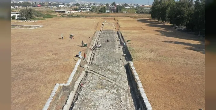 Hatay'da Antik Hipodrom'da kazı çalışmaları hızlandı: Tarihi yapı gün yüzüne çıkıyor