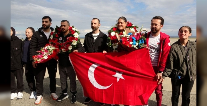 Havvanur Kethüda, Çekya'da Avrupa Şampiyonu Oldu: Trabzon'da Coşkuyla Karşılandı