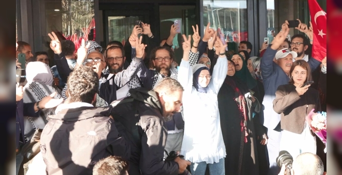 İsrail'in el koyduğu filodaki 137 aktivist İstanbul'a döndü: 'Gazze ile kavuşamadık ama küresel direniş başladı'