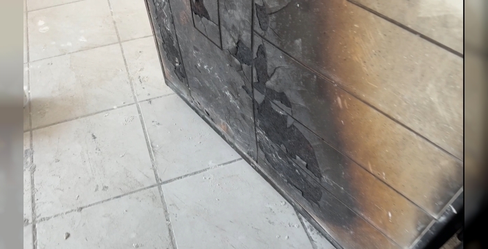 Kağıthane'de kuaför, açılışına saatler kala kundaklandı