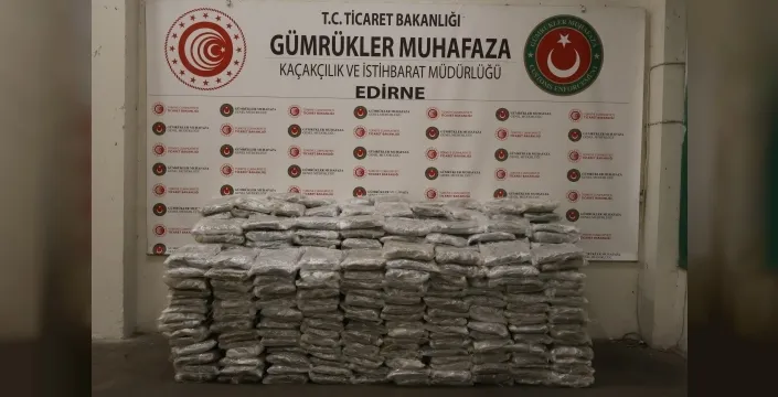 Kapıkule ve İpsaladan dev uyuşturucu darbesi: 525 kilo esrarı kaçıramadılar!
