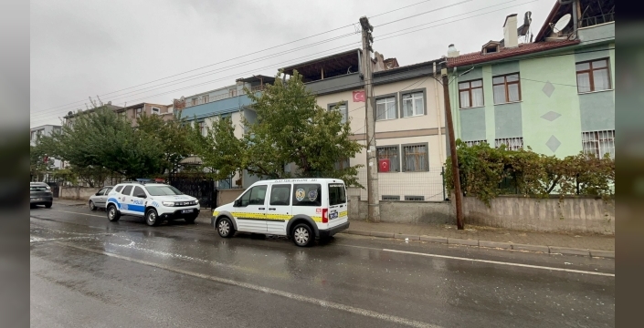 Kayseri'de çatıdan düşen kişi yaralandı