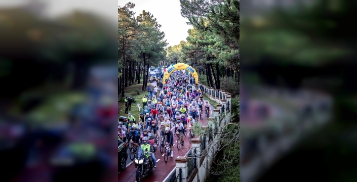 L'Étape Türkiye by Tour de France, İstanbul'da Binlerce Bisikletçiyi Bir Araya Getirdi
