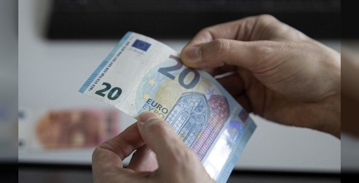 Lagarde: Euro, pasif bir güvenli liman olmaktan çıkmalı