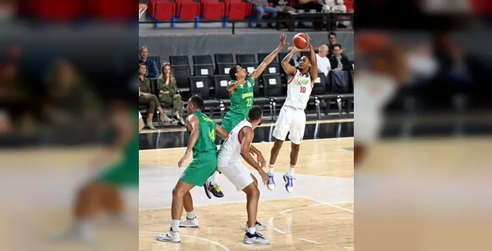 Manisa Basket, evinde Esenler Erokspor'a farklı yenildi: 75-95