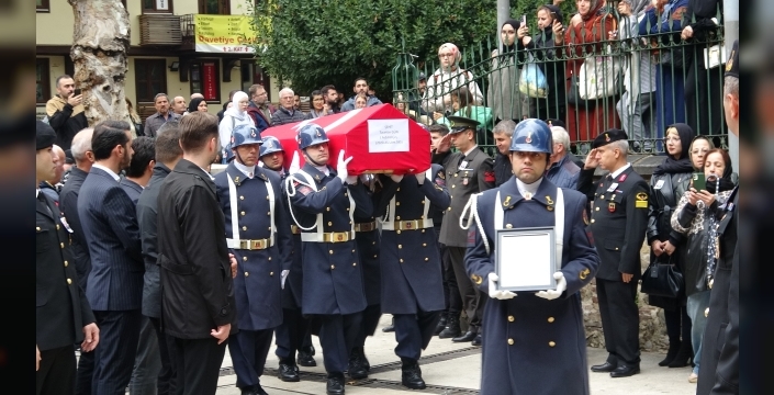 Sakarya'da şehit olan Jandarma Astsubay Kıdemli Çavuş Tacettin Gün, Bursa'da defnedildi