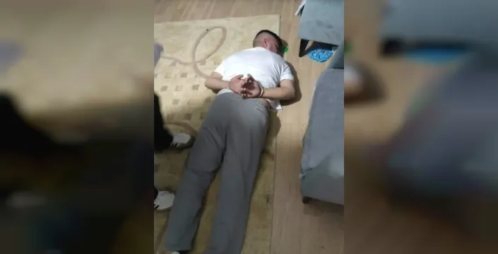 Sakarya'da uyuşturucu operasyonu: 7 yıl hapis cezası olan hükümlü yakalandı