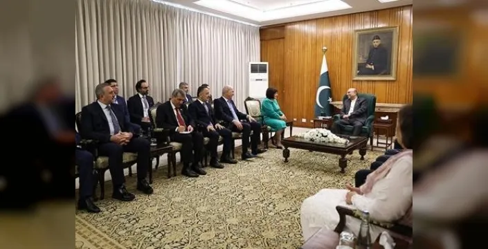 TBMM Başkanı Kurtulmuş, Pakistan Cumhurbaşkanı Zerdari ile görüştü