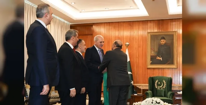 TBMM Başkanı Kurtulmuş, Pakistan Cumhurbaşkanı Zerdari ile İslamabad'da görüştü