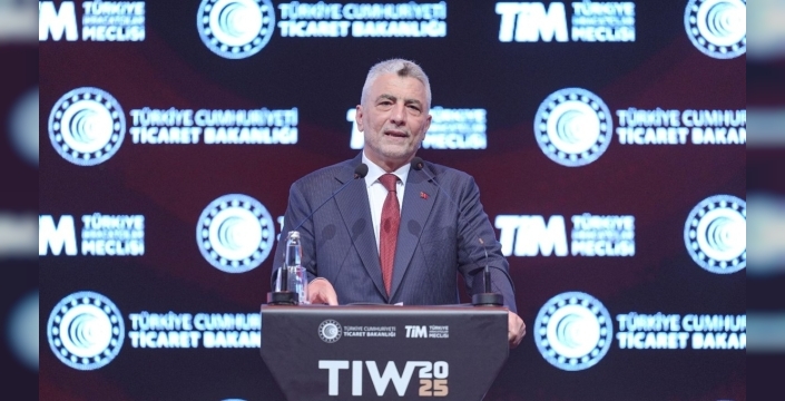 Ticaret Bakanı Bolat: Togg'un ilk 100 aracı Almanya'ya ihraç edildi, yıl sonuna kadar 1000'e ulaşacak