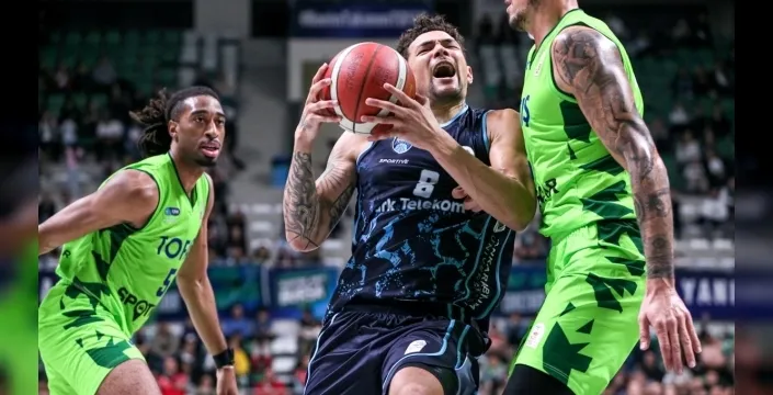Tofaş, Türk Telekom'u 85-73 mağlup etti