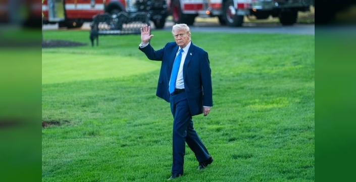 Trump'tan Çin açıklaması: Ticaret anlaşmasına umutla bakıyor