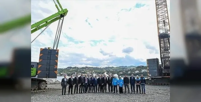 Ulaştırma Bakanı Uraloğlu: Rize İyidere Lojistik Limanı 2026'da faaliyete geçecek