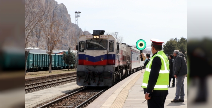 Van'a 572 bin İranlı turist akını