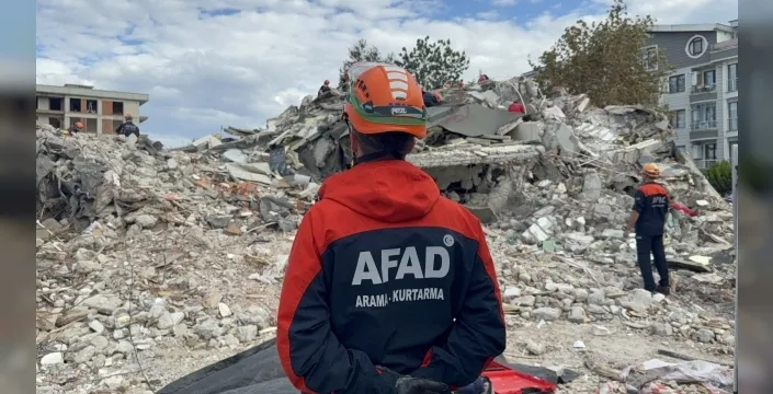 Yalova'da 7.2 büyüklüğündeki deprem tatbikatı gerçeğini aratmadı
