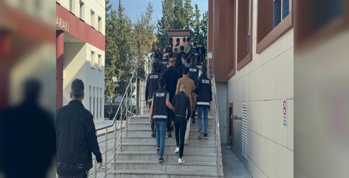Yalova İl Göç İdaresi'ne rüşvet operasyonu: 9 şüpheli adliyede