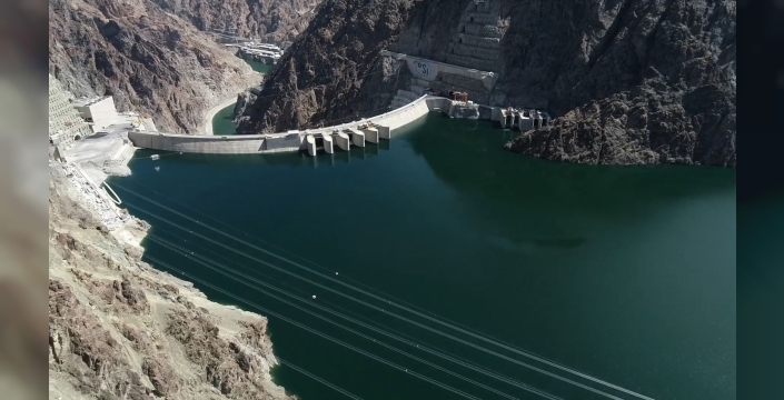 Yusufeli Barajı, Dubai'de 'Büyük Enerji Projeleri' kategorisinde birincilik ödülü kazandı