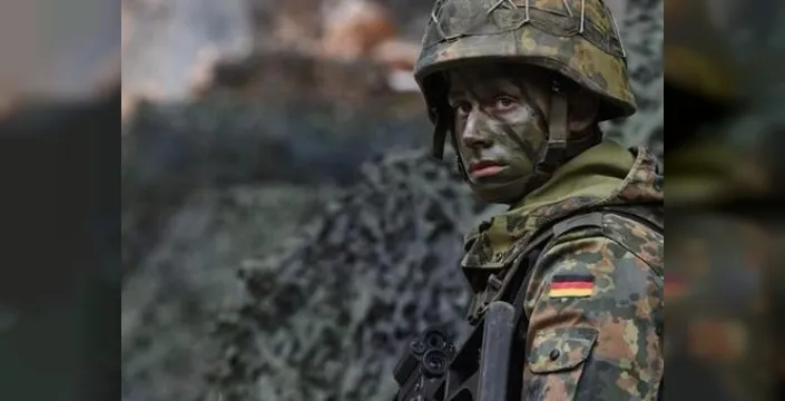 Almanya’da zorunlu askerlik geri mi dönüyor? 2035 için dev ordu hamlesi!