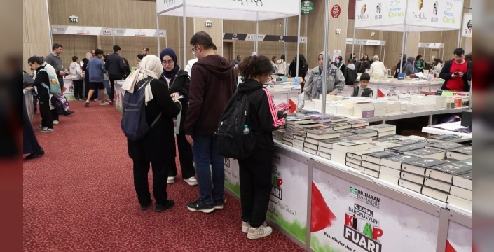 Bahçelievler'den Gazze'ye uzanan kitap köprüsü: 4. Ulusal Kitap Fuarı coşkuyla açıldı