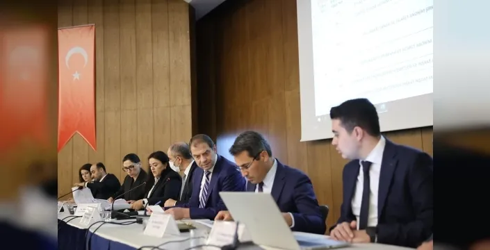 Bakan Bayraktar'dan YEKA 2025 için büyük hamle: Yıl bitmeden rekabet başlıyor!