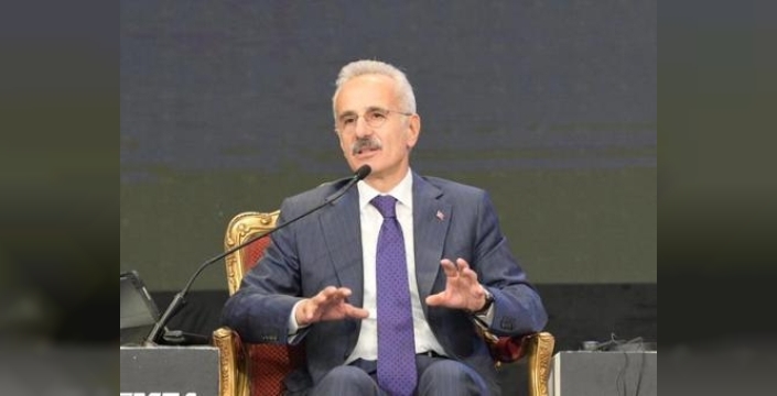 Bakan Uraloğlu, Mısır'da Türkiye'nin ulaştırma vizyonunu paylaştı