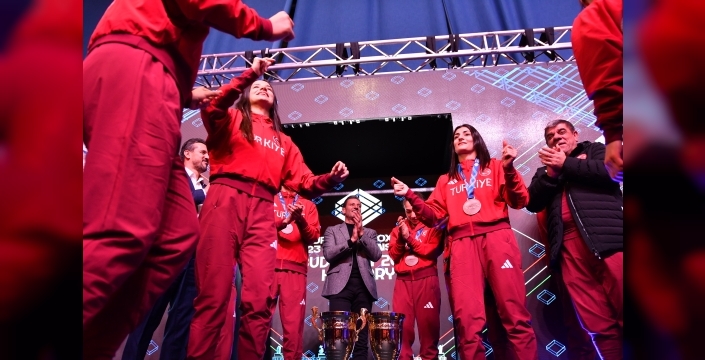 Budapeşte'de tarihi zafer! U23 boks milli takımları Avrupa şampiyonu oldu!