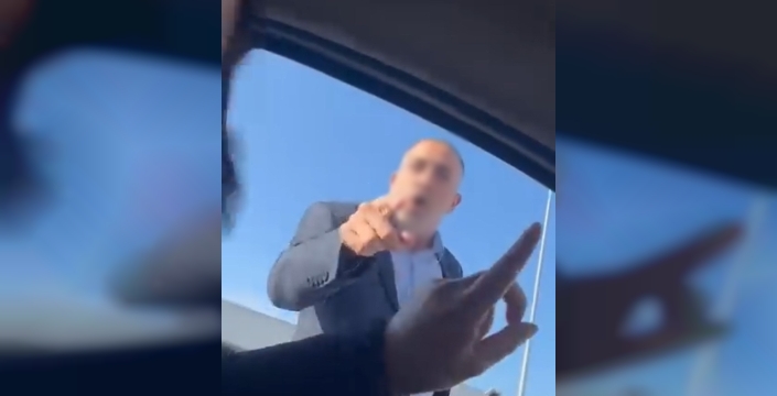 Bursa'da yol verme kavgası kamerada: Hakaret ve tehdit dolu anlar