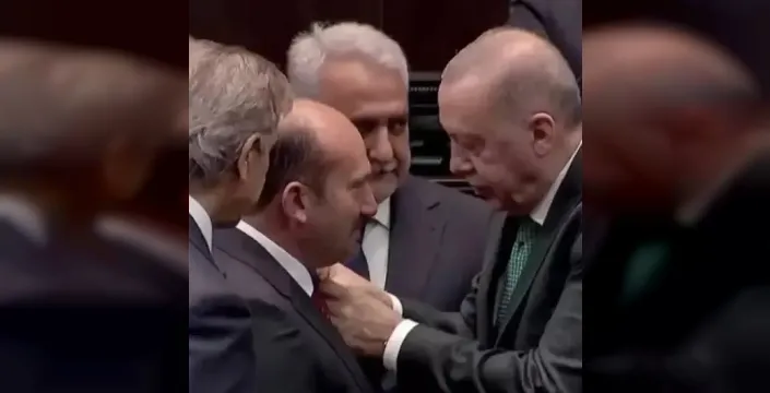 Büyük siyasi transfer: CHP ve Yeniden Refah'tan iki belediye başkanı AK Parti'ye geçti! Erdoğan rozetleri taktı!