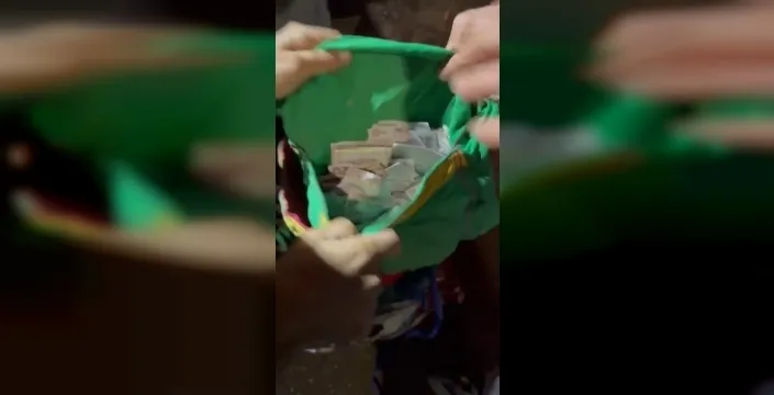 Çöpte bulunan değerli eşyalarla dürüstlük örneği