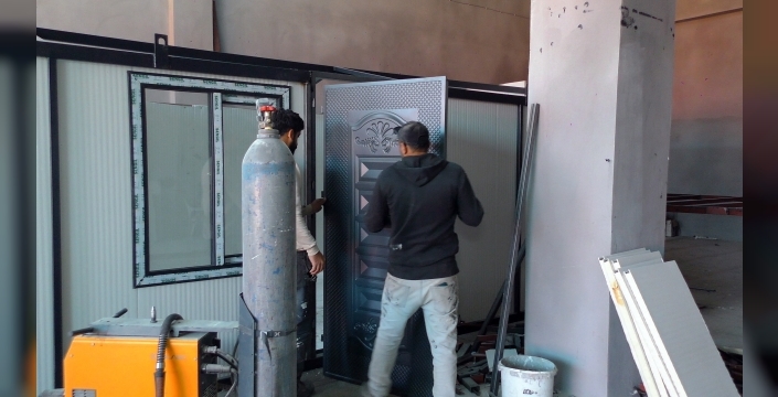 Deprem bölgesine dev yatırım! İstanbul'dan Bingöl'e taşınan kardeşler, konteyner fabrikasıyla hem barınma hem istihdam sağlıyor