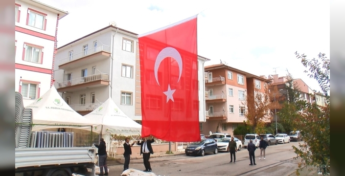 Şehit Uzman Çavuş Cem Dolapçı'nın baba ocağında yas