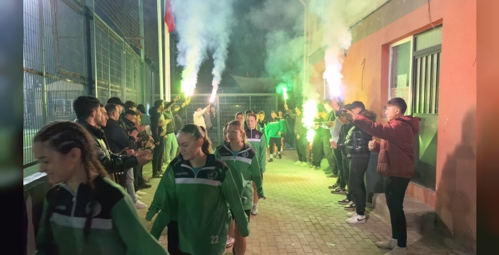 İnegöl Turgutalpspor Kadın Futbol Takımı'nın hedefi: 2'nci lig'e yükselmek!