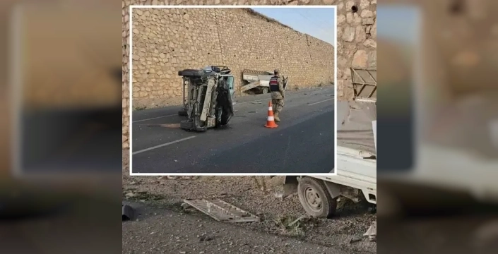 İslahiye-Hassa yolu kan ağladı: Arkadan gelen kamyonet facia yarattı, 4 yaralı! Şok anlar...
