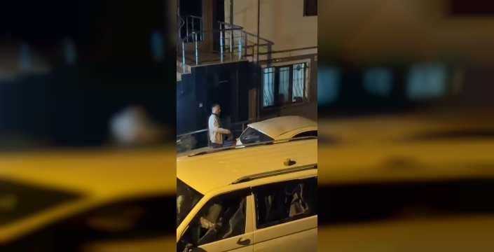 İstanbul Ümraniye'de şok olay: Eşinin aracına zarar veren şüpheli, komşusunun aracını da kırdı