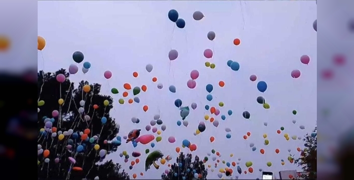 Malatya'da lösemili çocuklar için gökkuşağı gibi balonlar uçtu