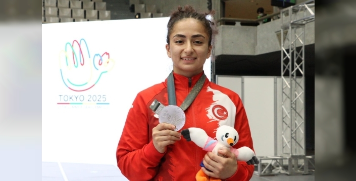 Milli gurur: Buse Tıraş Deaflympics'te bronz madalyayı kaptı!