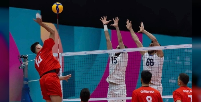 Milli voleybol takımı'ndan Riyad'da gurur dolu gümüş zafer!